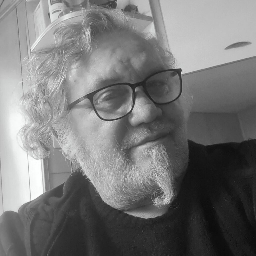 Foto in bianco e nero di V. A. Carlo Cozzetto