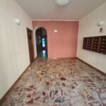 Androne Ingresso Milan Apartment Gorla Red Line